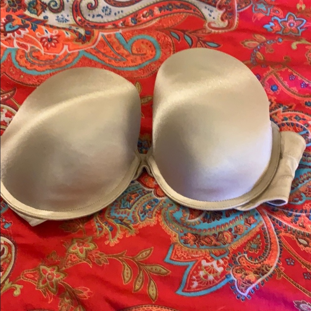 36C Gillian O’Malley strapless bra